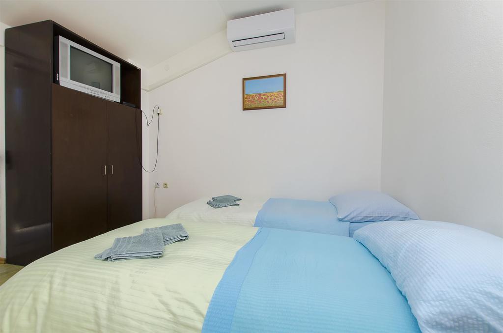 Rooms Marijana Caporice Exterior photo