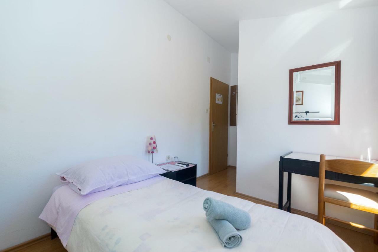Rooms Marijana Caporice Exterior photo